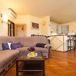 Ingrid Daire